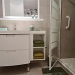 Plain Pied A Avec Parking Privatif - Fr-1-584-330 * Champenoux