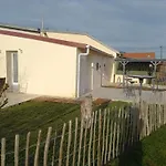 Plain Pied A Avec Parking Privatif - Fr-1-584-330 펜션 Champenoux