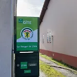 Plain Pied A Avec Parking Privatif - Fr-1-584-330 *