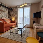 Plain Pied A Avec Parking Privatif - Fr-1-584-330 펜션