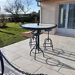 Plain Pied A Avec Parking Privatif - Fr-1-584-330 *