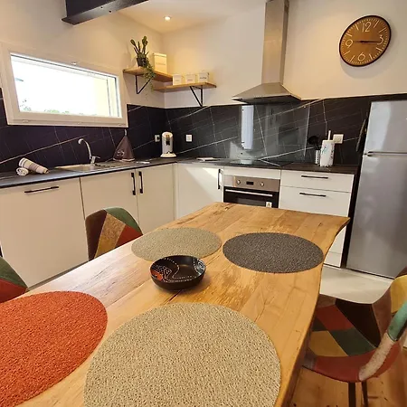 Plain Pied A Avec Parking Privatif - Fr-1-584-330 * Champenoux