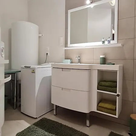 Plain Pied A Avec Parking Privatif - Fr-1-584-330 Champenoux