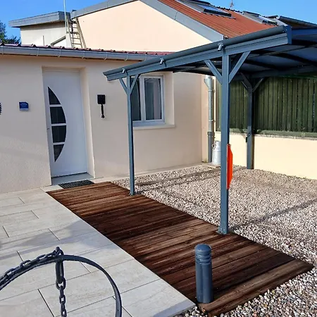 Plain Pied A Avec Parking Privatif - Fr-1-584-330 * Champenoux